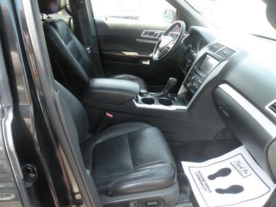 2013 Ford Explorer XLT   - Photo 2 - Chandler, IN 47610