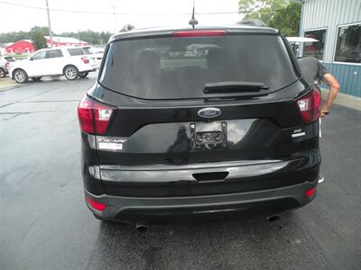 2019 Ford Escape SE   - Photo 4 - Chandler, IN 47610