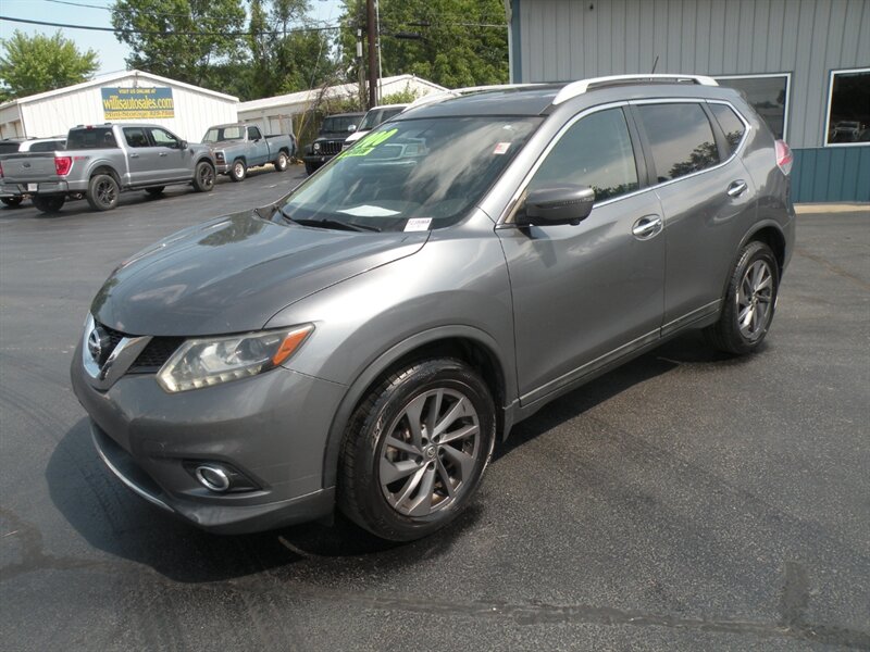 2016 Nissan Rogue SV  