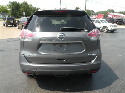 2016 Nissan Rogue SV   - Photo 5 - Chandler, IN 47610