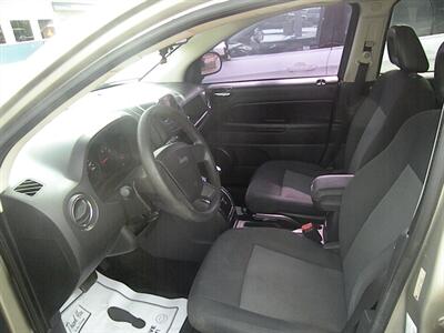 2009 Jeep Compass Sport   - Photo 5 - Chandler, IN 47610