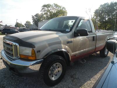 2000 Ford F-250 XLT   - Photo 1 - Chandler, IN 47610
