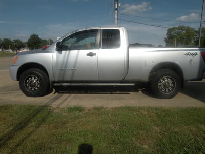 2005 Nissan Titan SE   - Photo 2 - Chandler, IN 47610