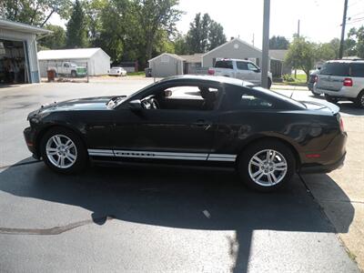 2012 Ford Mustang V6   - Photo 2 - Chandler, IN 47610