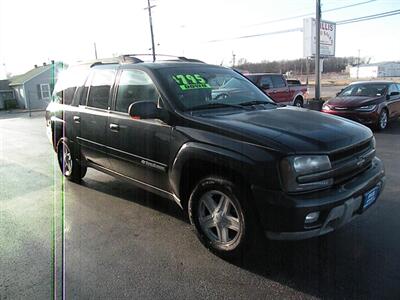 2003 Chevrolet Trailblazer EXT LT   - Photo 2 - Chandler, IN 47610