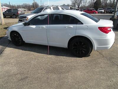 2013 Chrysler 200 Touring Sedan