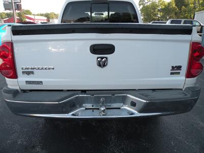 2008 Dodge Dakota Laramie   - Photo 4 - Chandler, IN 47610