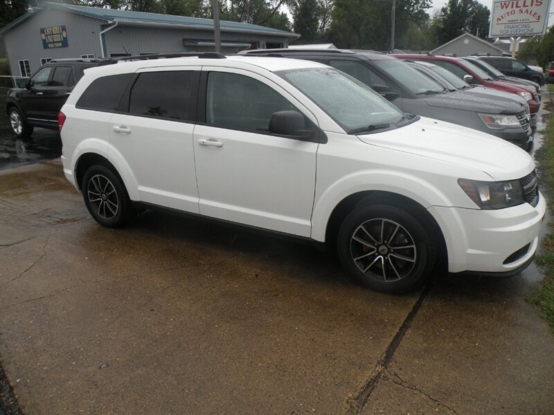 2018 Dodge Journey SE   - Photo 1 - Chandler, IN 47610