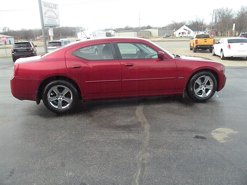 2008 Dodge Charger RT   - Photo 1 - Chandler, IN 47610