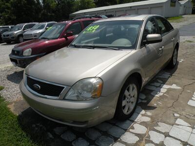 2006 Ford Five Hundred SEL   - Photo 1 - Chandler, IN 47610