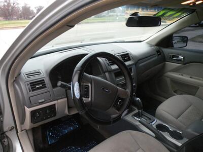 2010 Ford Fusion SE   - Photo 4 - Chandler, IN 47610