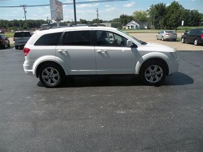 2010 Dodge Journey SXT   - Photo 2 - Chandler, IN 47610