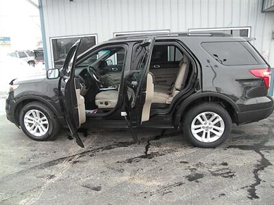 2015 Ford Explorer   - Photo 5 - Chandler, IN 47610