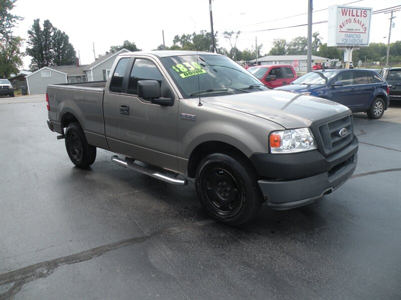 2005 Ford F-150 XL   - Photo 1 - Chandler, IN 47610