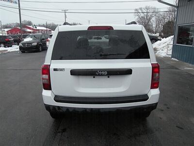 2014 Jeep Patriot Sport   - Photo 5 - Chandler, IN 47610