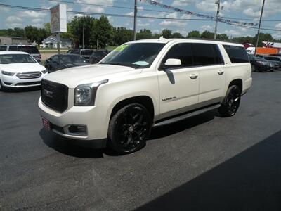 2015 GMC Yukon SLT   - Photo 1 - Chandler, IN 47610