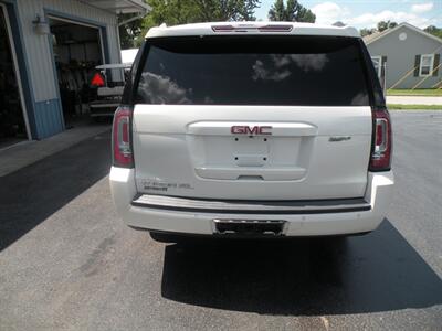 2015 GMC Yukon SLT   - Photo 4 - Chandler, IN 47610