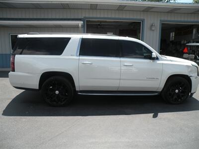 2015 GMC Yukon SLT   - Photo 3 - Chandler, IN 47610