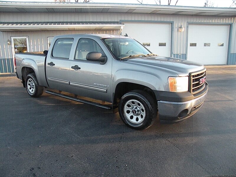 2008 GMC Sierra 1500 SLE1   - Photo 1 - Chandler, IN 47610