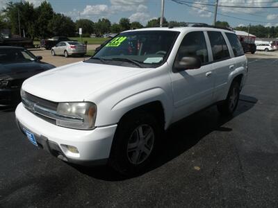 2005 Chevrolet Trailblazer LT   - Photo 2 - Chandler, IN 47610