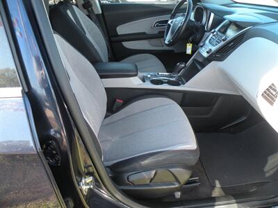 2016 Chevrolet Equinox LT   - Photo 5 - Chandler, IN 47610