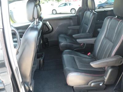 2017 Dodge Grand Caravan GT   - Photo 4 - Chandler, IN 47610