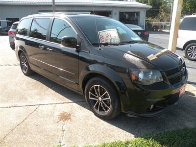 2017 Dodge Grand Caravan GT   - Photo 1 - Chandler, IN 47610