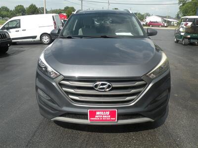 2016 Hyundai TUCSON SE   - Photo 2 - Chandler, IN 47610