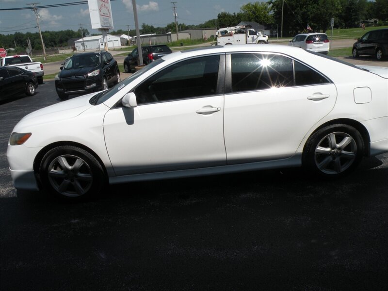 2009 Toyota Camry LE V6  