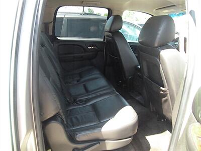 2009 Chevrolet Suburban LT   - Photo 6 - Chandler, IN 47610