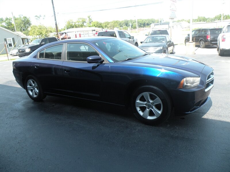 2014 Dodge Charger SXT   - Photo 1 - Chandler, IN 47610