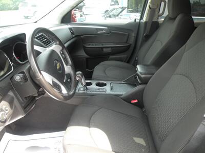 2011 Chevrolet Traverse LT   - Photo 5 - Chandler, IN 47610