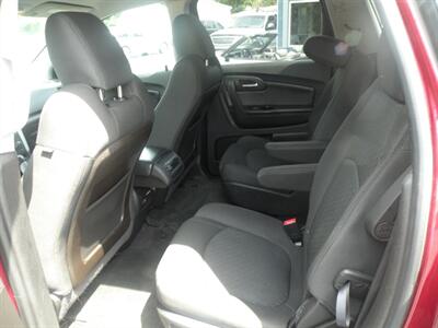 2011 Chevrolet Traverse LT   - Photo 6 - Chandler, IN 47610