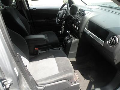 2017 Jeep Compass Sport SE   - Photo 6 - Chandler, IN 47610
