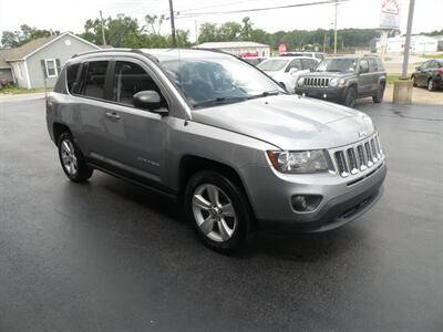 2017 Jeep Compass Sport SE   - Photo 1 - Chandler, IN 47610