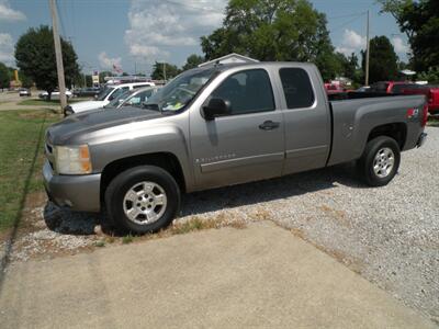 2007 Chevrolet Silverado 1500 Work Truck   - Photo 1 - Chandler, IN 47610