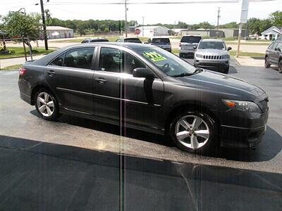 2010 Toyota Camry XLE   - Photo 2 - Chandler, IN 47610