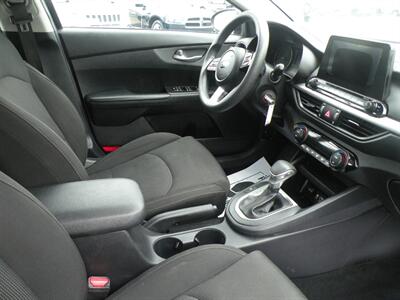 2019 Kia Forte FE   - Photo 7 - Chandler, IN 47610