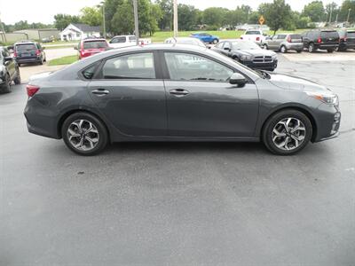 2019 Kia Forte FE   - Photo 6 - Chandler, IN 47610