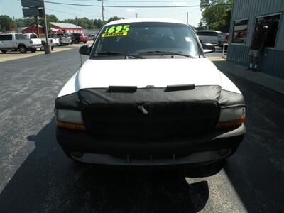 2000 Dodge Dakota SLT   - Photo 2 - Chandler, IN 47610
