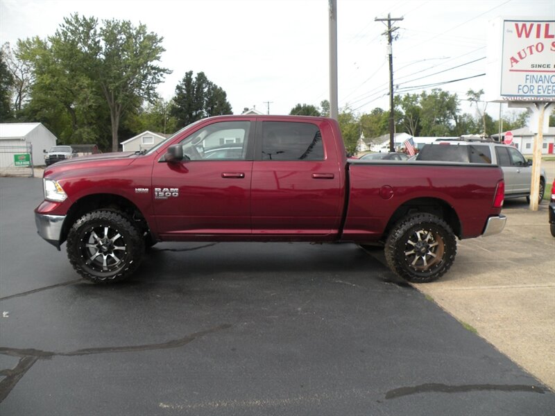 2019 RAM 1500 Classic SLT   - Photo 1 - Chandler, IN 47610