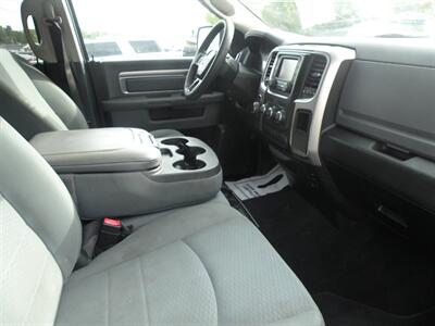 2019 RAM 1500 Classic SLT   - Photo 5 - Chandler, IN 47610