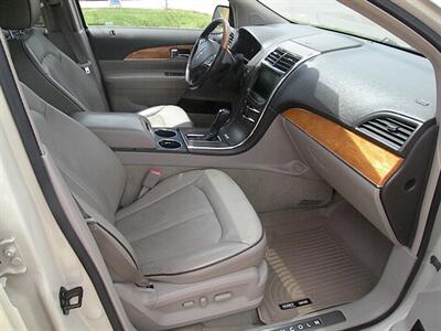 2015 Lincoln MKX   - Photo 6 - Chandler, IN 47610