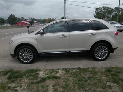 2015 Lincoln MKX   - Photo 2 - Chandler, IN 47610