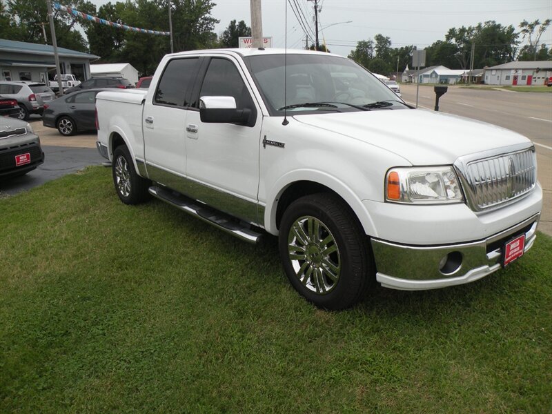 2007 Lincoln Mark LT   - Photo 1 - Chandler, IN 47610