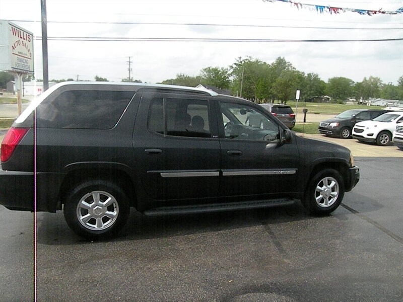 2004 GMC Envoy XUV SLT   - Photo 1 - Chandler, IN 47610