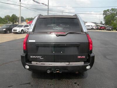 2004 GMC Envoy XUV SLT   - Photo 3 - Chandler, IN 47610