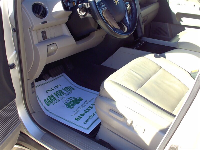 2009 Honda Pilot EX-L   - Photo 9 - Pleasant Valley, MO 64068