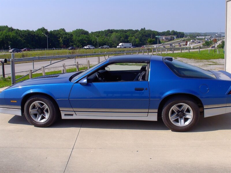 1986 Chevrolet Camaro Z28 - Photo 17 - Pleasant Valley, MO 64068