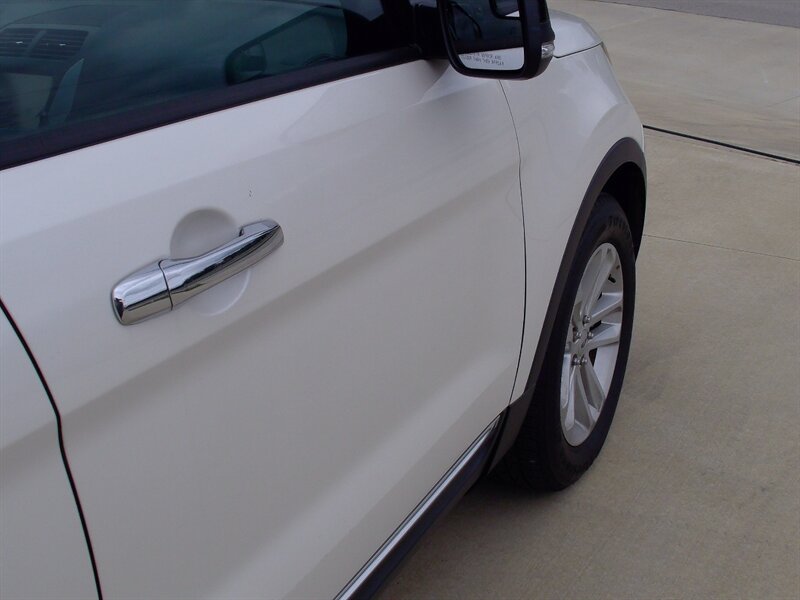 2013 Ford Explorer XLT - Photo 32 - Pleasant Valley, MO 64068